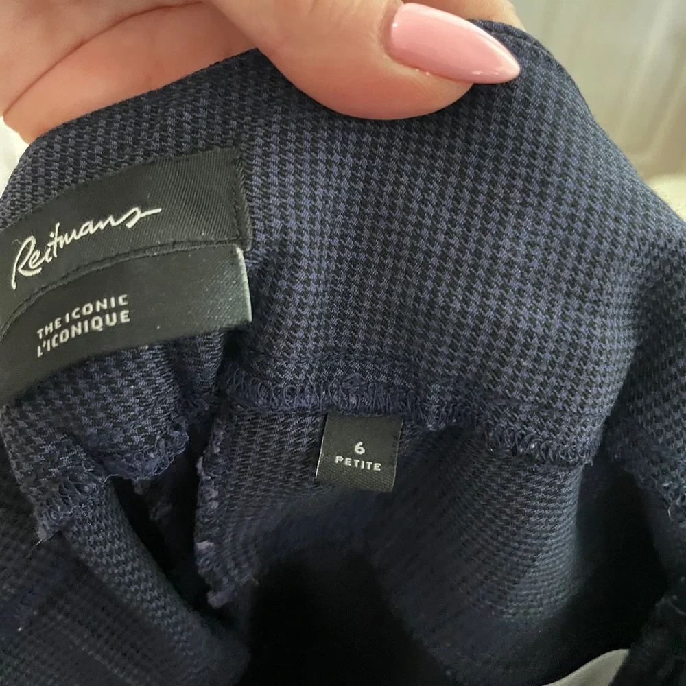 2/$15 Navy Blue Pull on Pants Size 8P - Picture 4 of 4